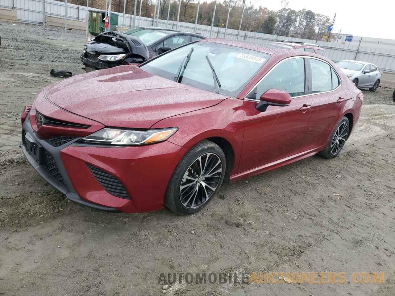 4T1B11HK4JU536005 TOYOTA CAMRY 2018