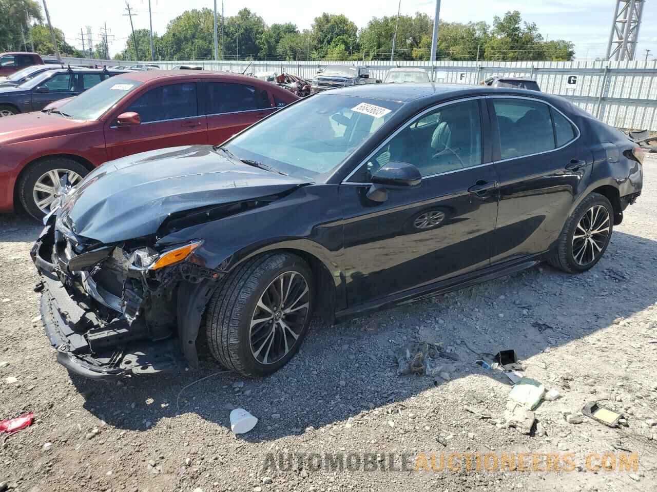 4T1B11HK4JU539082 TOYOTA CAMRY 2018