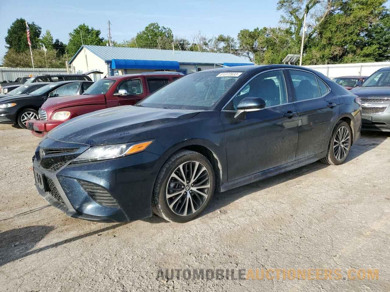 4T1B11HK4JU539504 TOYOTA CAMRY 2018