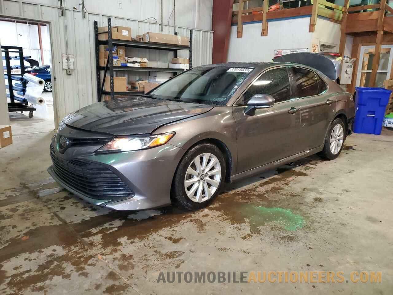 4T1B11HK4JU546355 TOYOTA CAMRY 2018