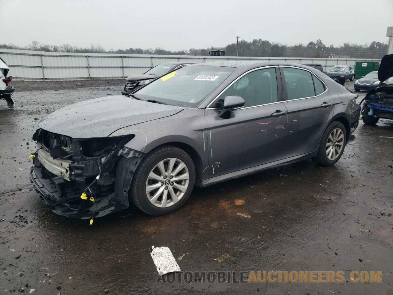 4T1B11HK4JU547537 TOYOTA CAMRY 2018