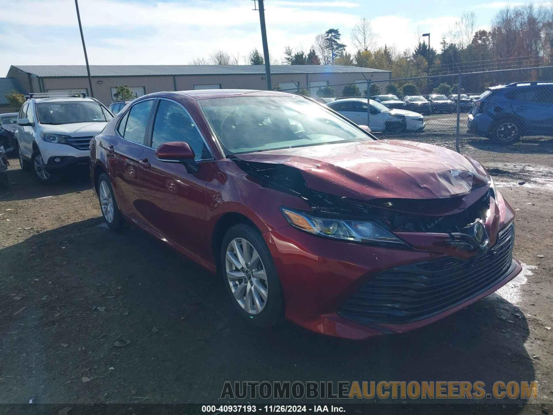 4T1B11HK4JU548333 TOYOTA CAMRY 2018