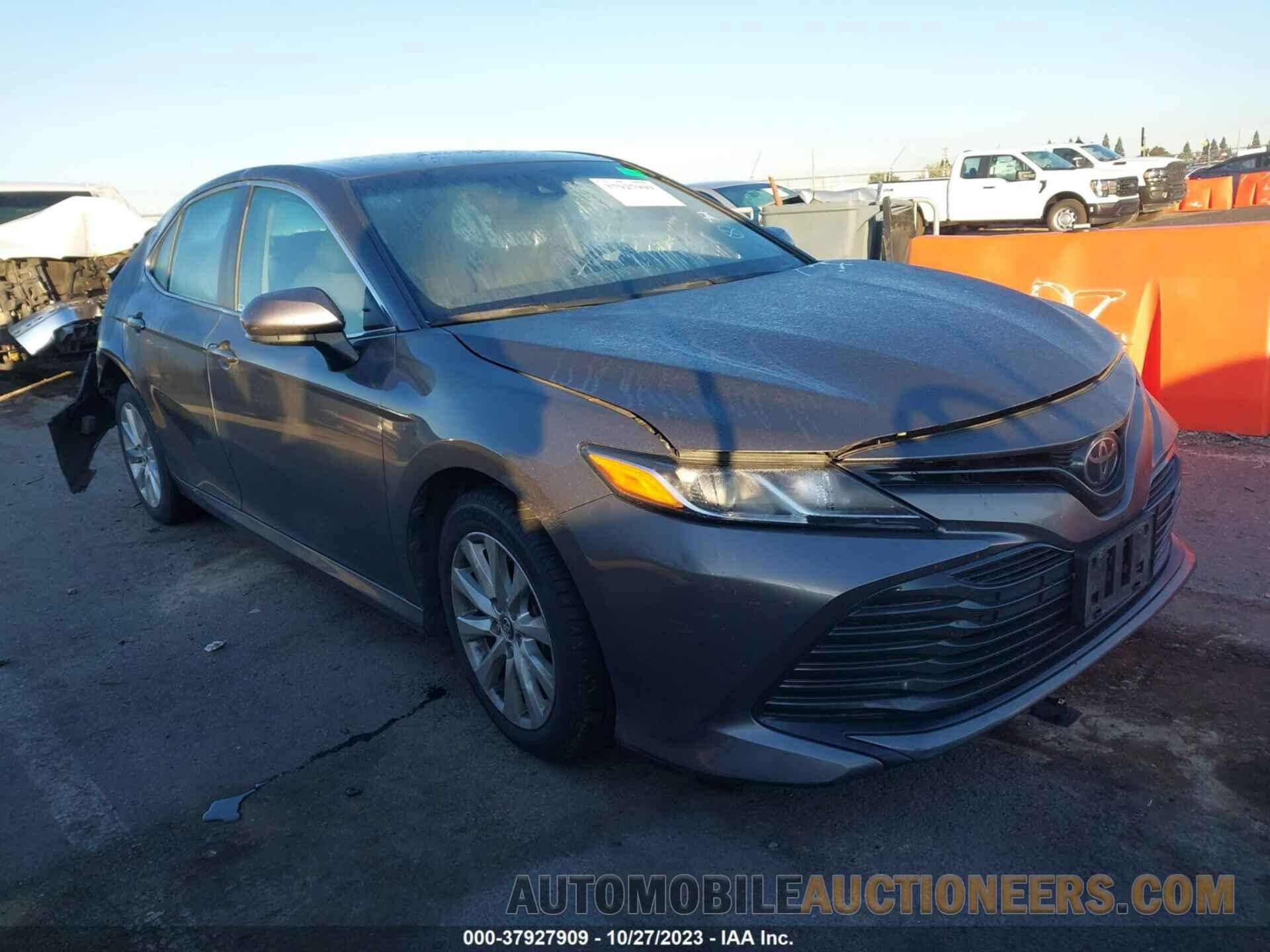 4T1B11HK4JU550759 TOYOTA CAMRY 2018