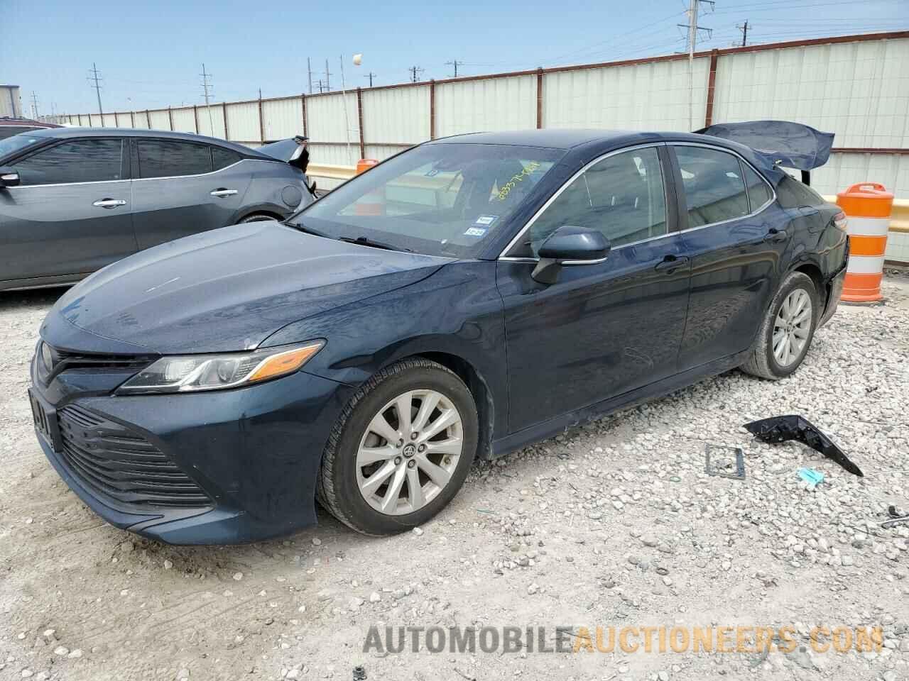 4T1B11HK4JU558991 TOYOTA CAMRY 2018