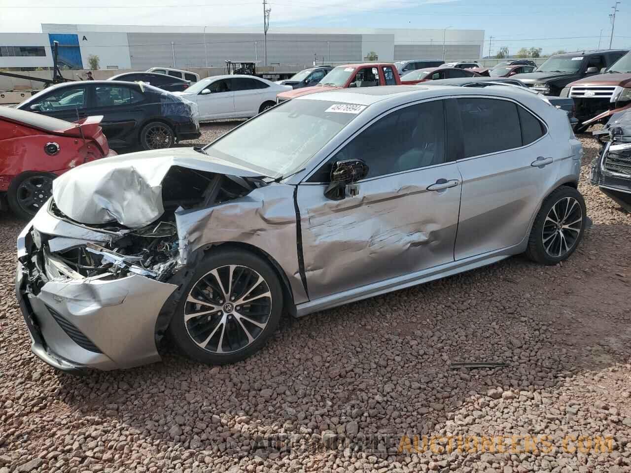 4T1B11HK4JU560272 TOYOTA CAMRY 2018