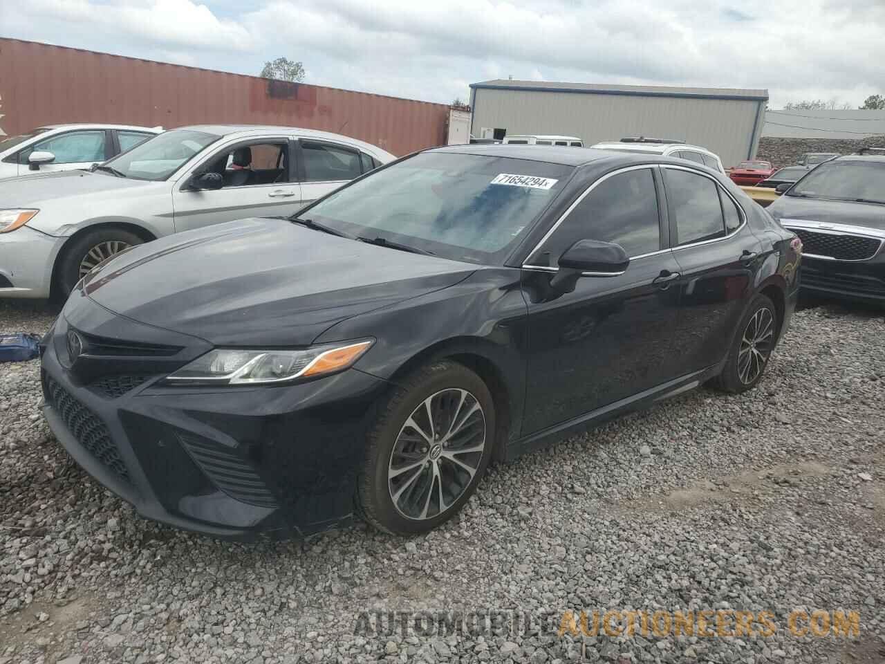 4T1B11HK4JU564578 TOYOTA CAMRY 2018