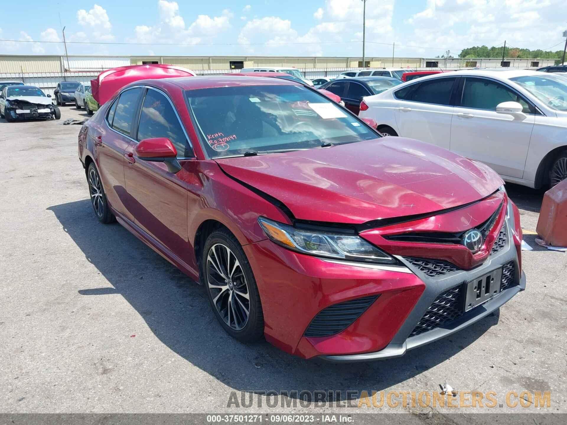 4T1B11HK4JU564628 TOYOTA CAMRY 2018