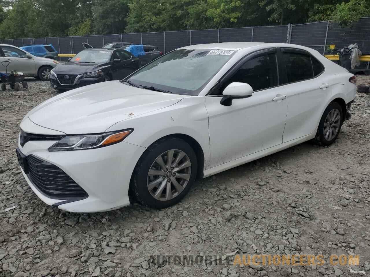 4T1B11HK4JU565102 TOYOTA CAMRY 2018