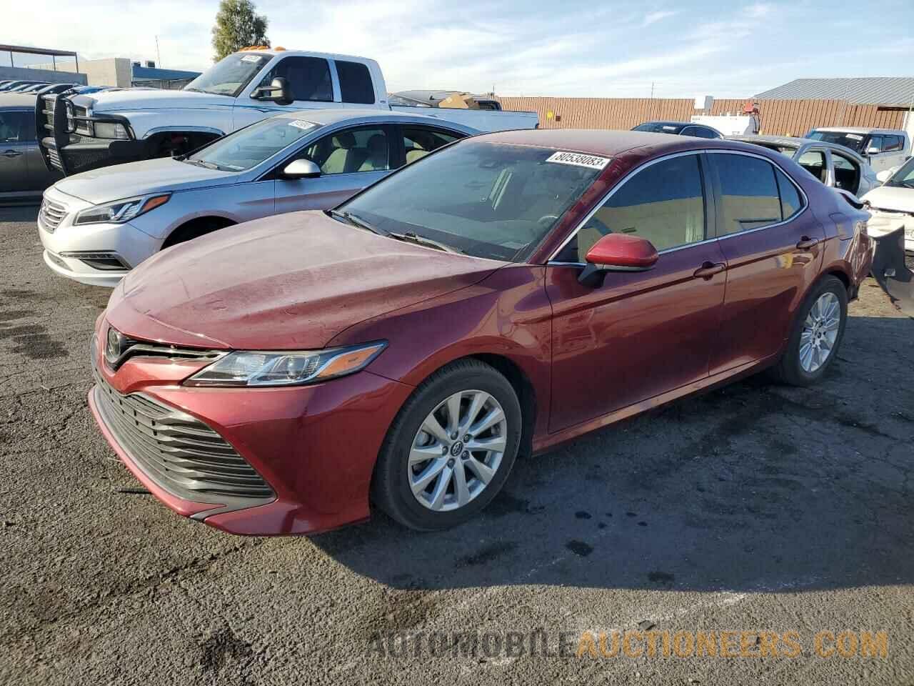 4T1B11HK4JU569215 TOYOTA CAMRY 2018