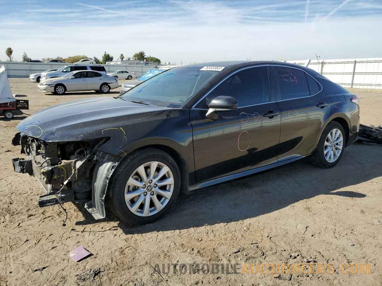 4T1B11HK4JU569599 TOYOTA CAMRY 2018