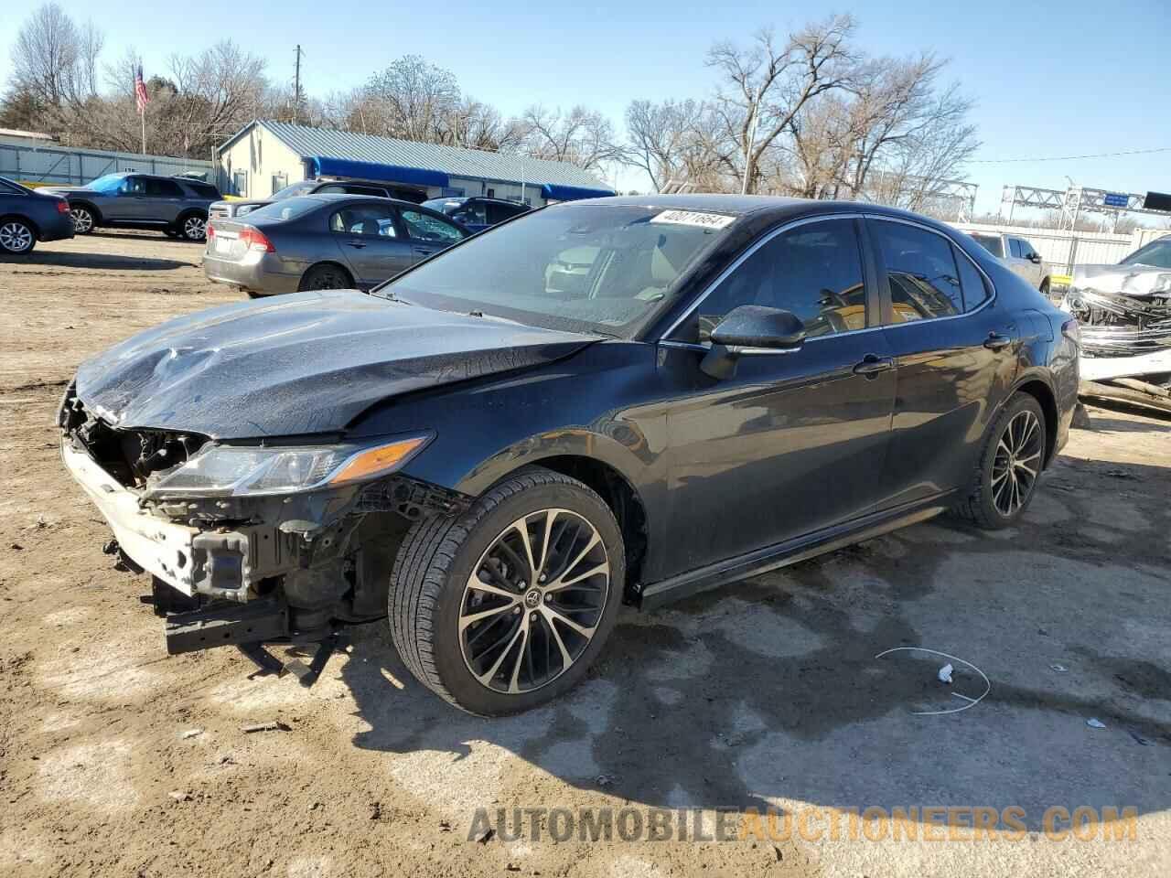 4T1B11HK4JU583163 TOYOTA CAMRY 2018