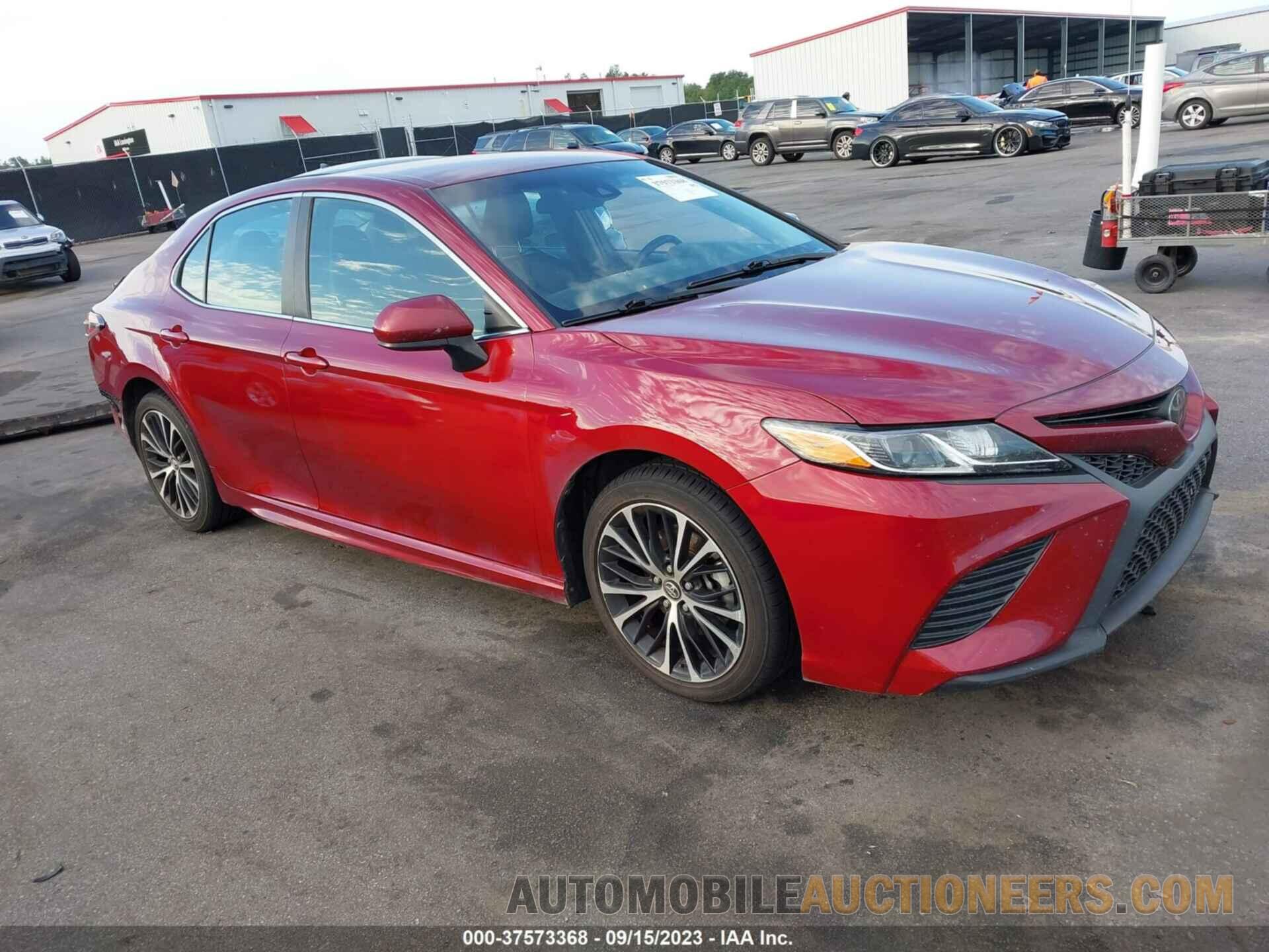 4T1B11HK4JU592641 TOYOTA CAMRY 2018