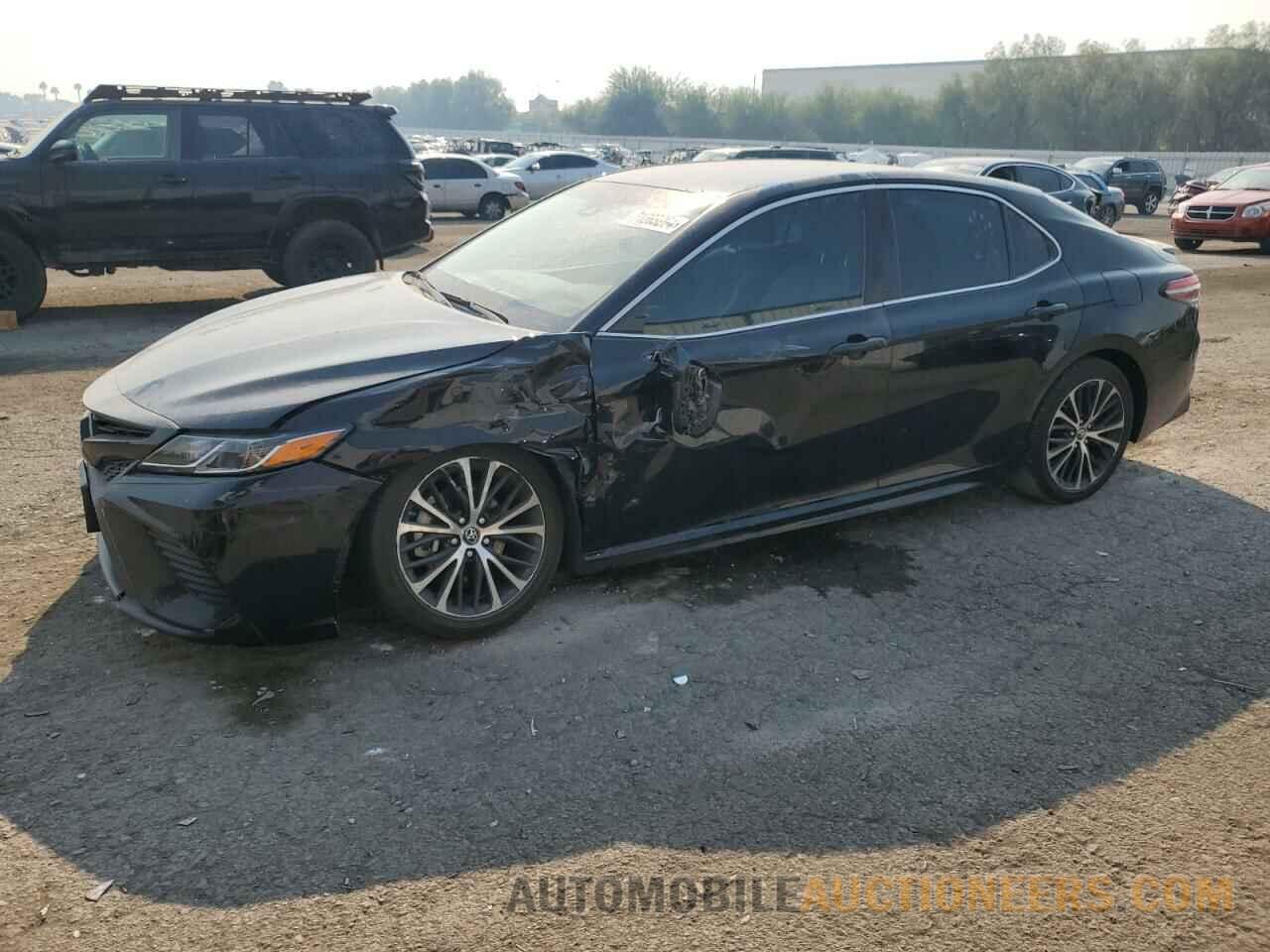 4T1B11HK4JU596527 TOYOTA CAMRY 2018