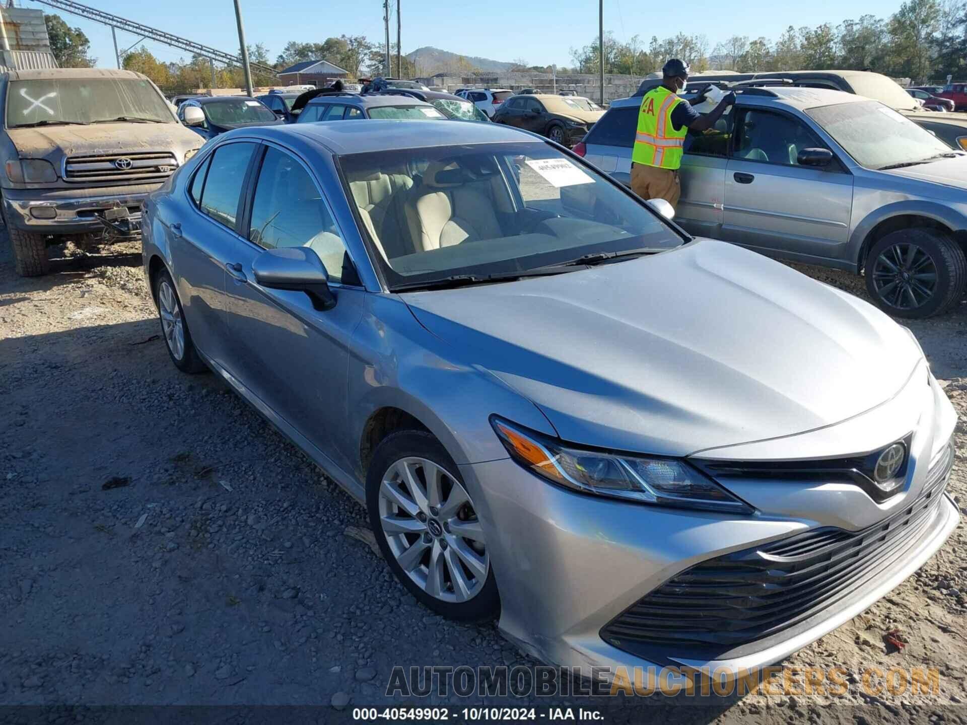 4T1B11HK4JU597175 TOYOTA CAMRY 2018