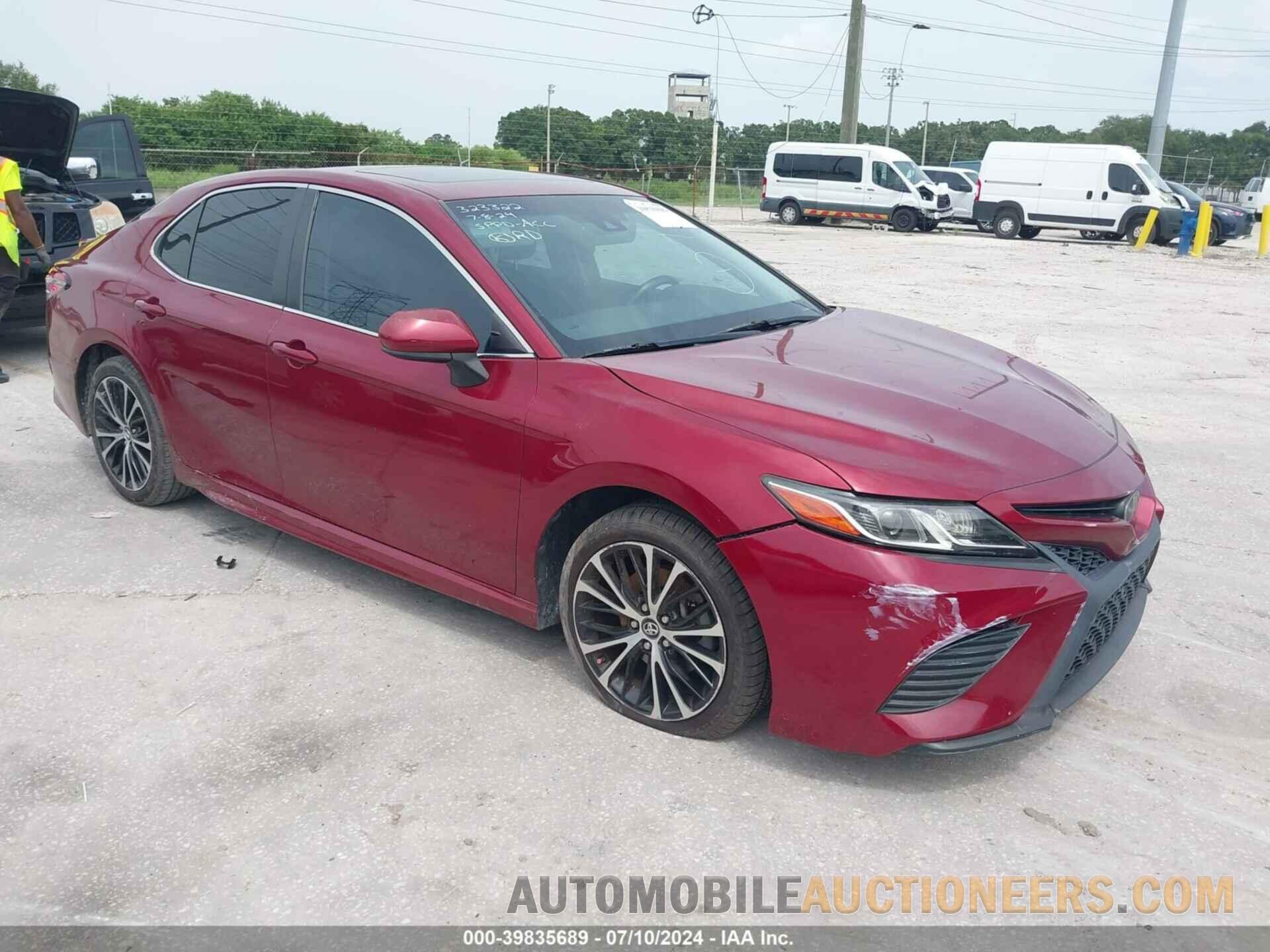 4T1B11HK4JU597645 TOYOTA CAMRY 2018