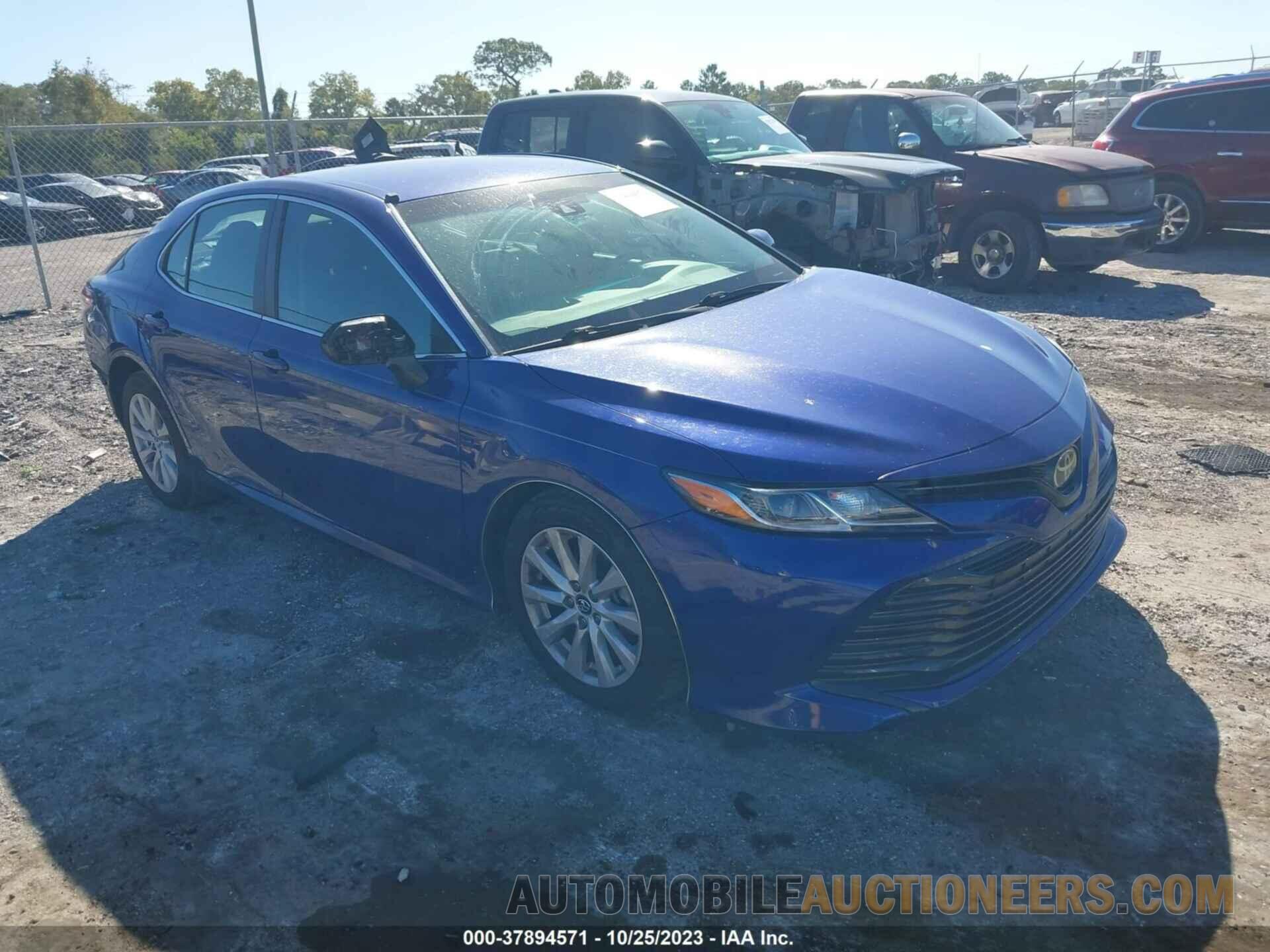 4T1B11HK4JU597841 TOYOTA CAMRY 2018