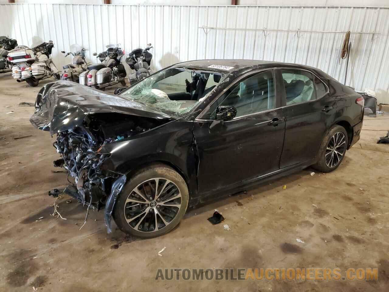 4T1B11HK4JU602245 TOYOTA CAMRY 2018