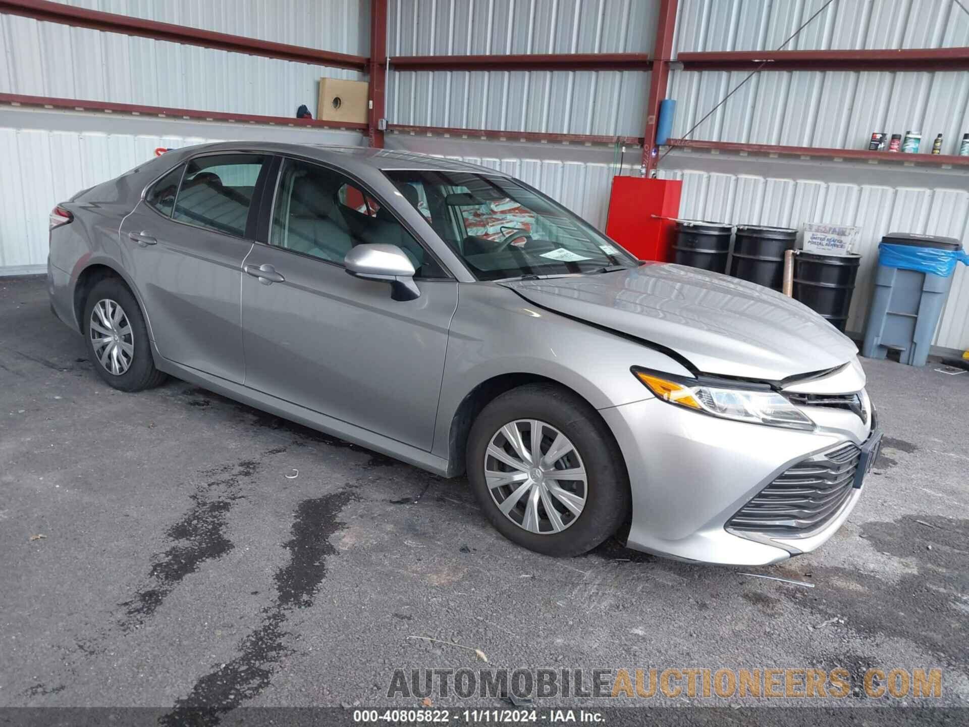 4T1B11HK4JU603878 TOYOTA CAMRY 2018