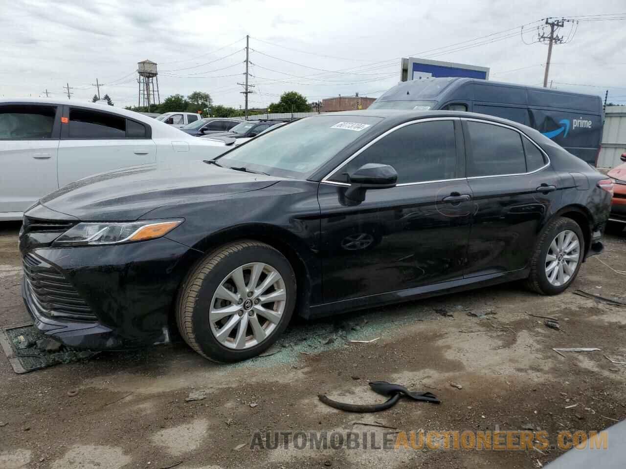 4T1B11HK4JU604593 TOYOTA CAMRY 2018