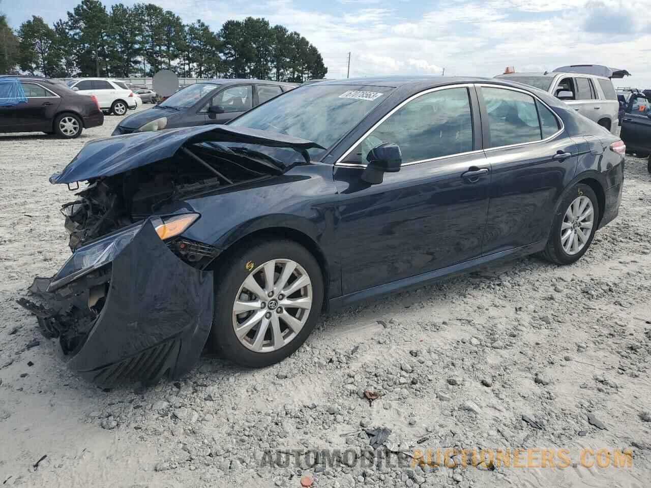 4T1B11HK4JU604688 TOYOTA CAMRY 2018