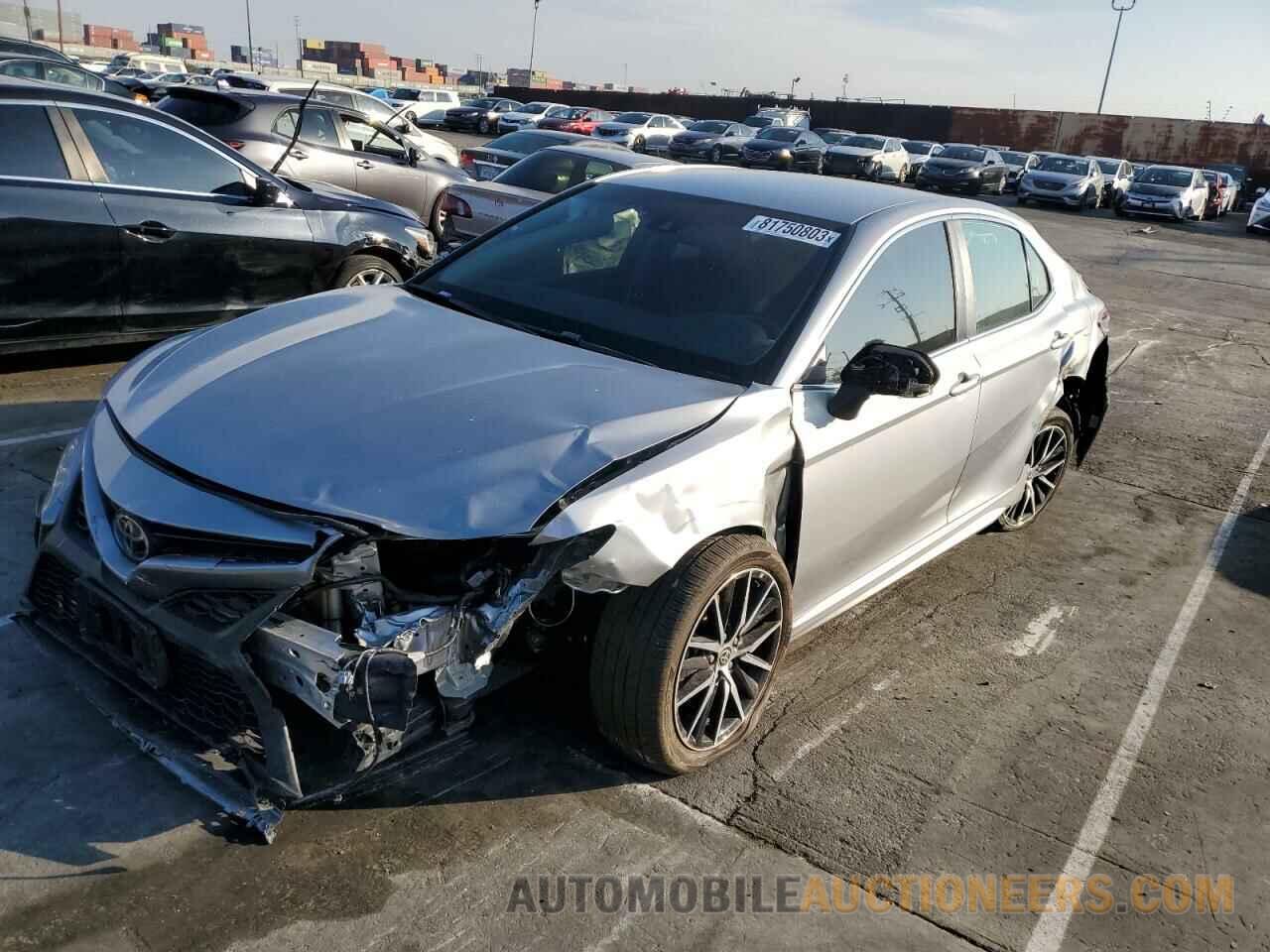 4T1B11HK4JU605159 TOYOTA CAMRY 2018