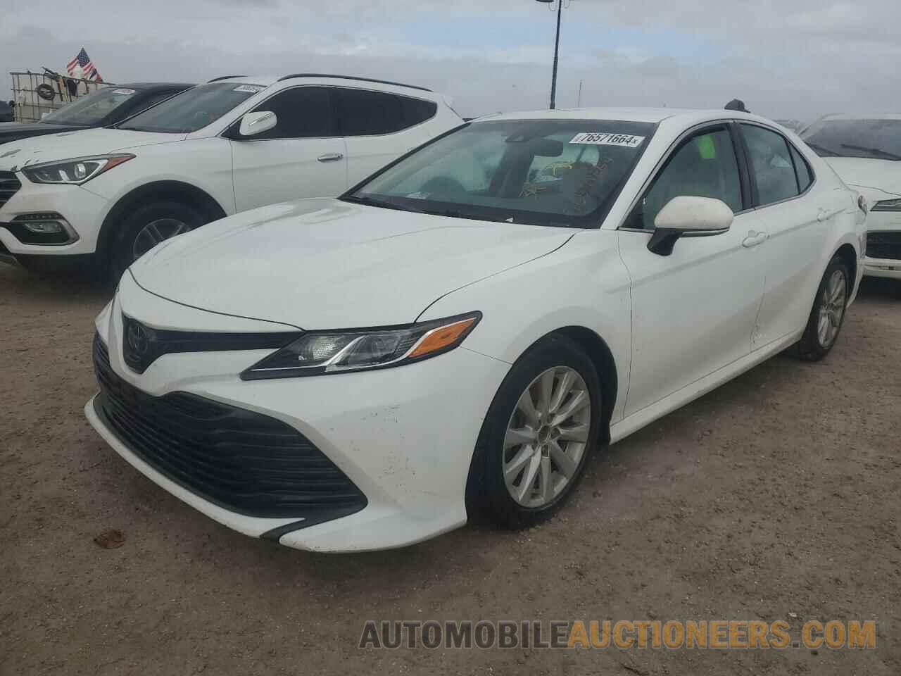 4T1B11HK4JU608479 TOYOTA CAMRY 2018