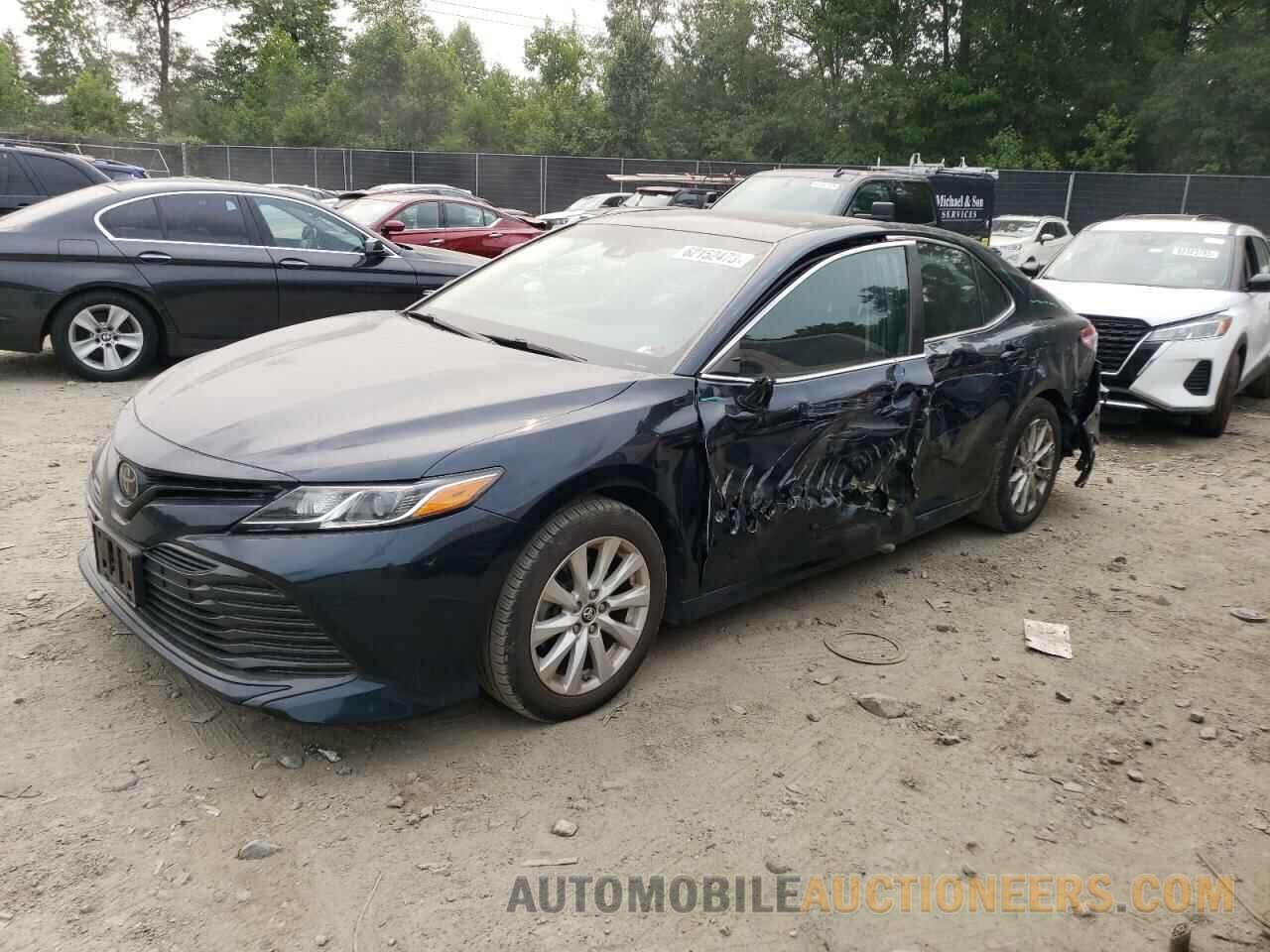 4T1B11HK4JU610085 TOYOTA CAMRY 2018