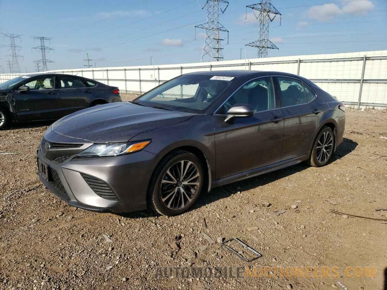 4T1B11HK4JU610510 TOYOTA CAMRY 2018