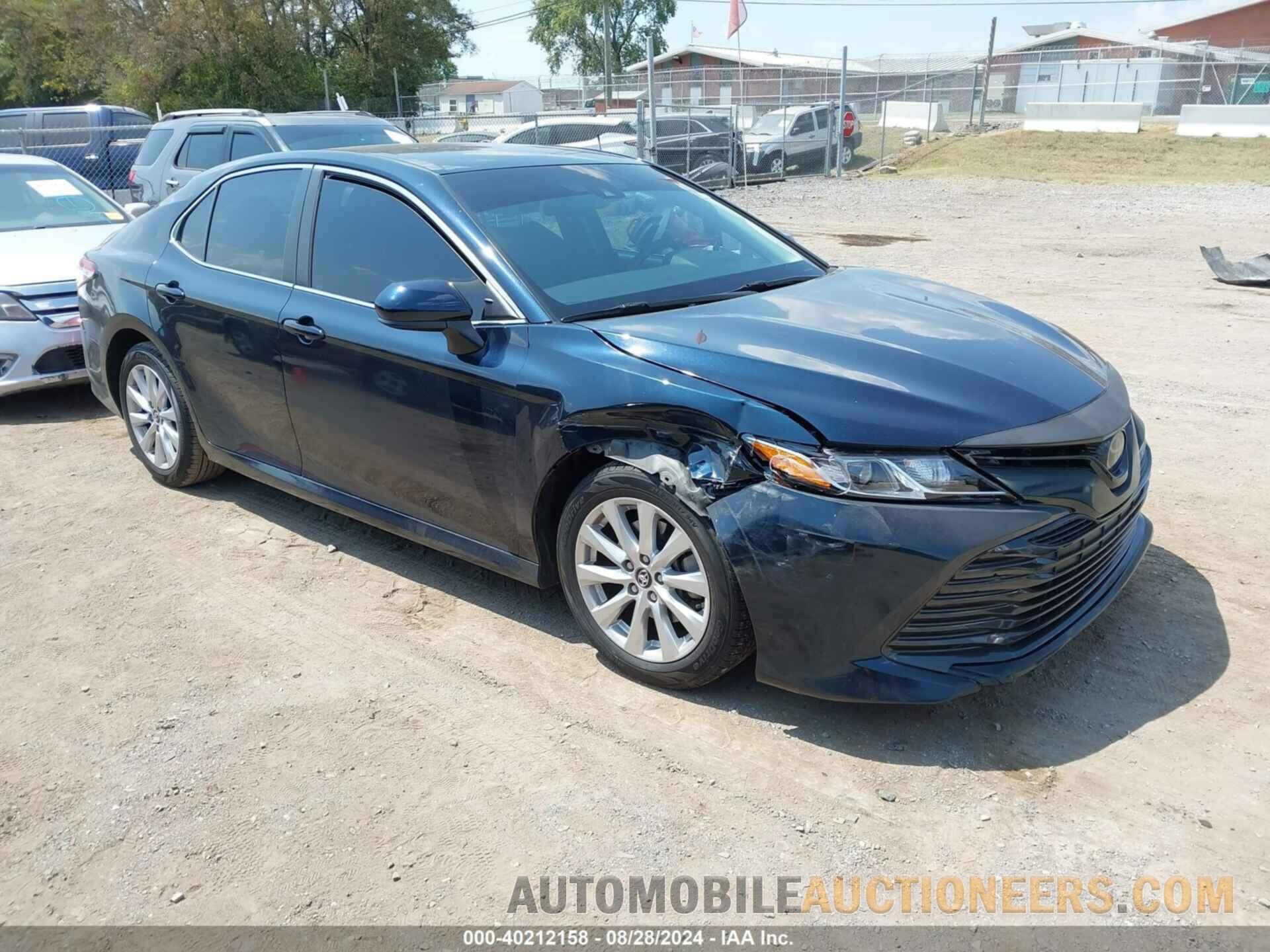 4T1B11HK4JU612452 TOYOTA CAMRY 2018