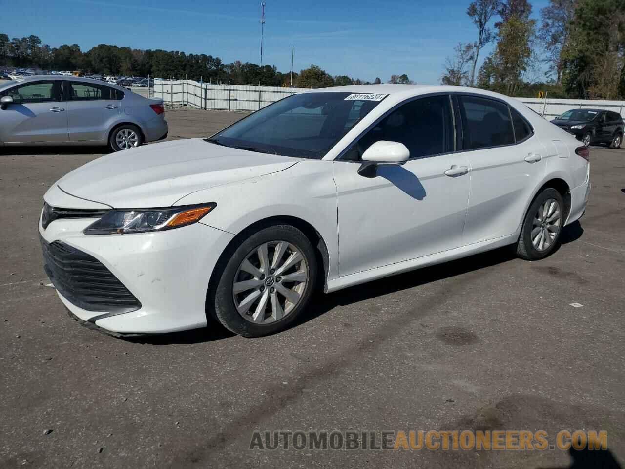 4T1B11HK4JU615111 TOYOTA CAMRY 2018