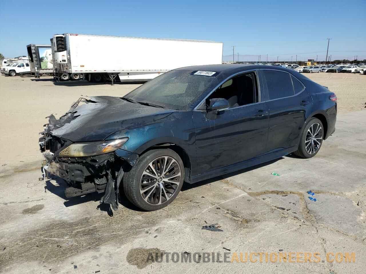 4T1B11HK4JU626450 TOYOTA CAMRY 2018