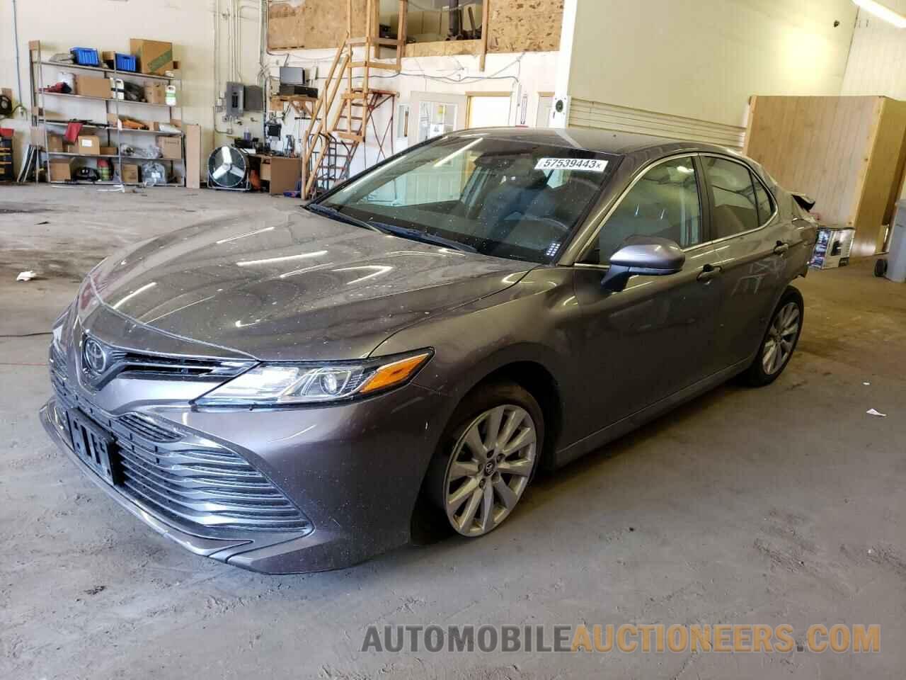 4T1B11HK4JU627114 TOYOTA CAMRY 2018