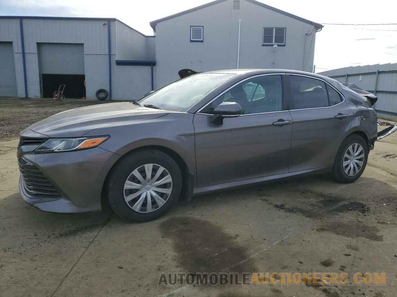 4T1B11HK4JU636685 TOYOTA CAMRY 2018