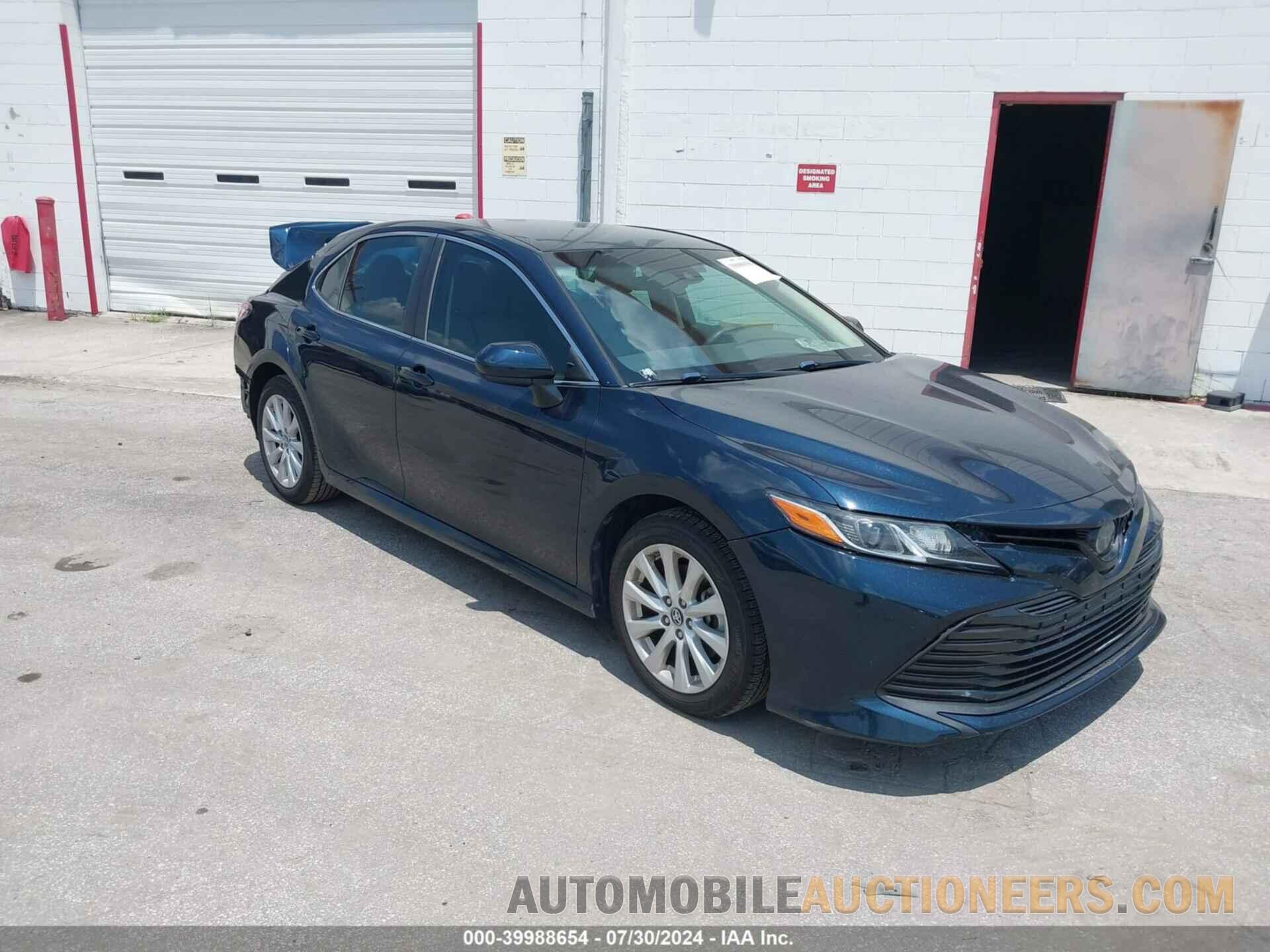 4T1B11HK4JU641952 TOYOTA CAMRY 2018