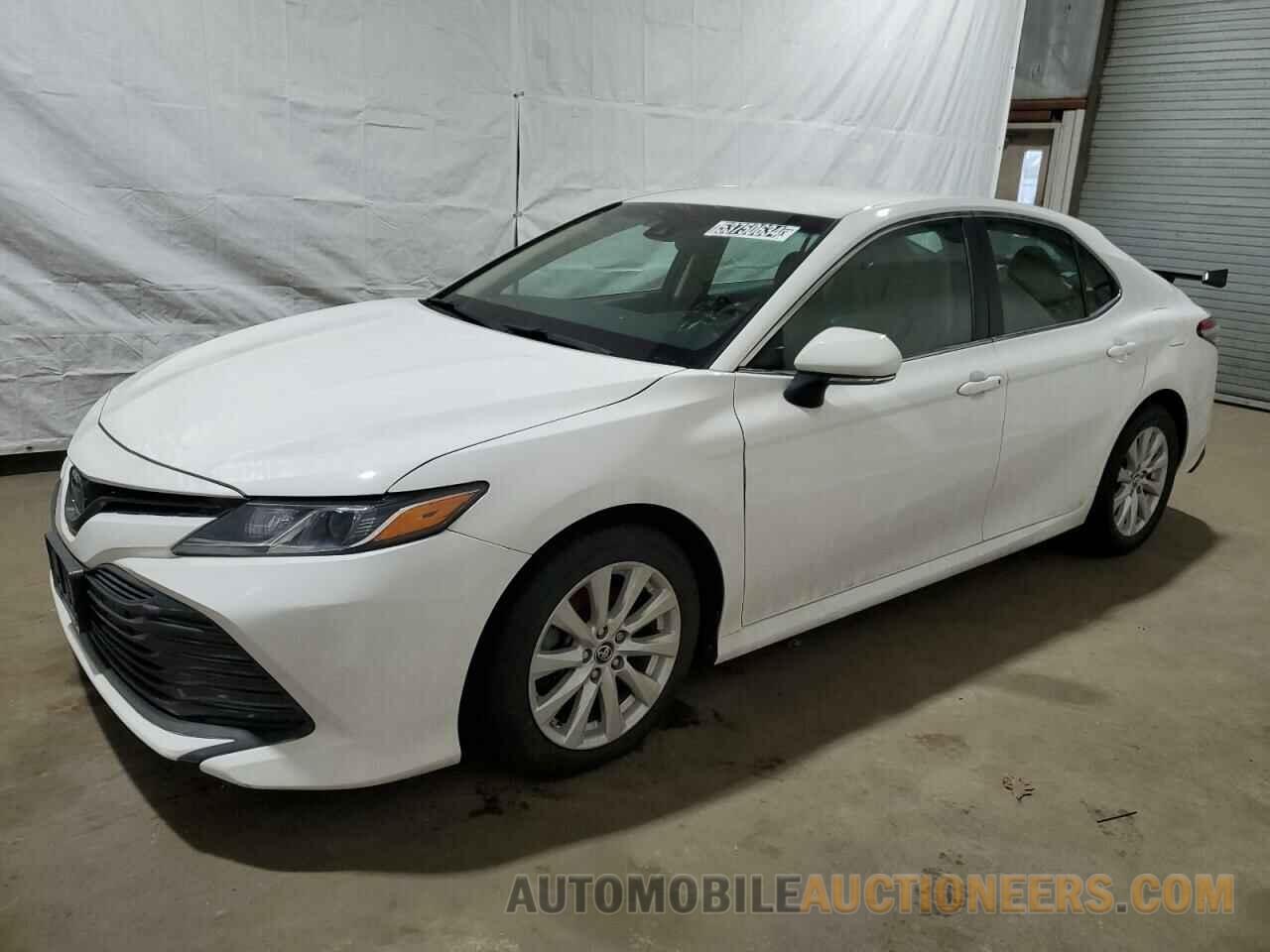 4T1B11HK4JU642468 TOYOTA CAMRY 2018