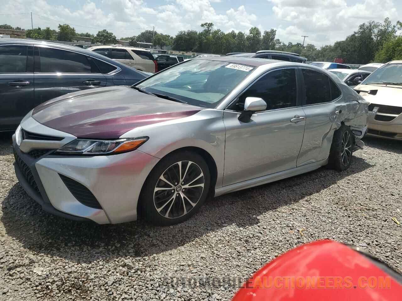 4T1B11HK4JU647380 TOYOTA CAMRY 2018