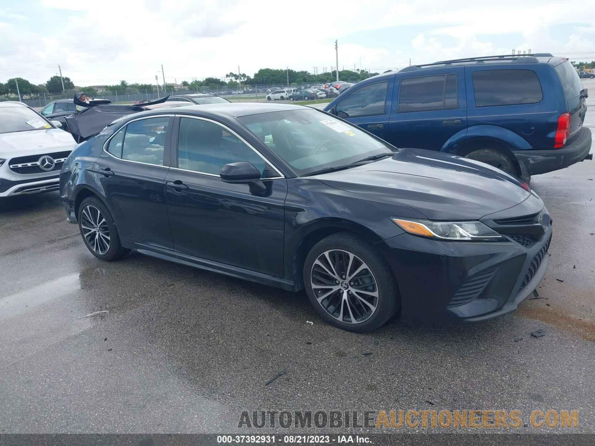 4T1B11HK4JU648528 TOYOTA CAMRY 2018