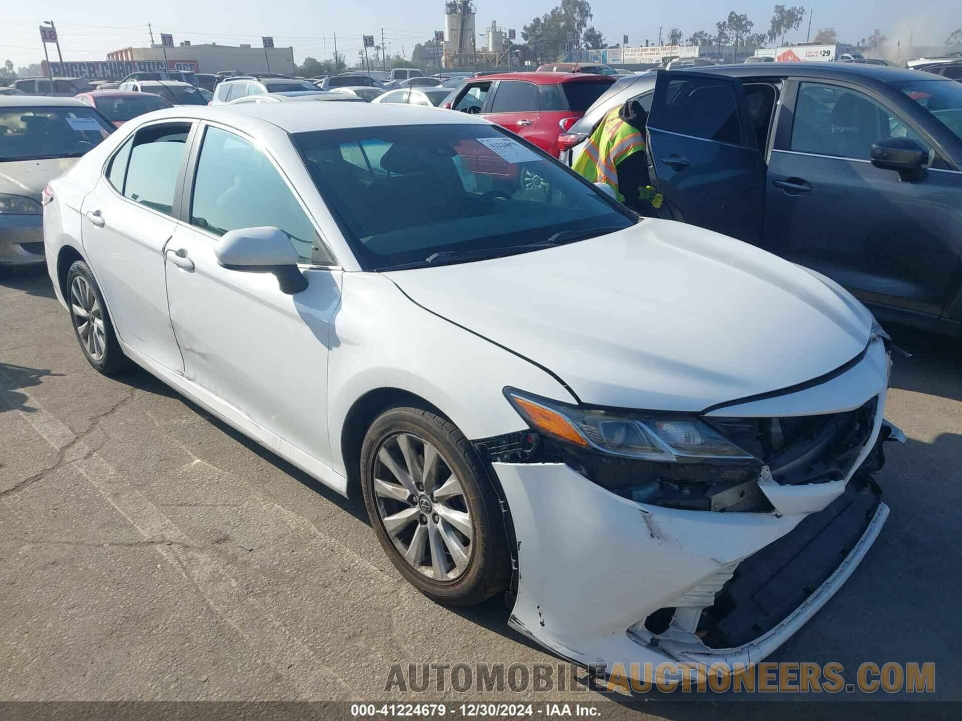 4T1B11HK4JU648870 TOYOTA CAMRY 2018