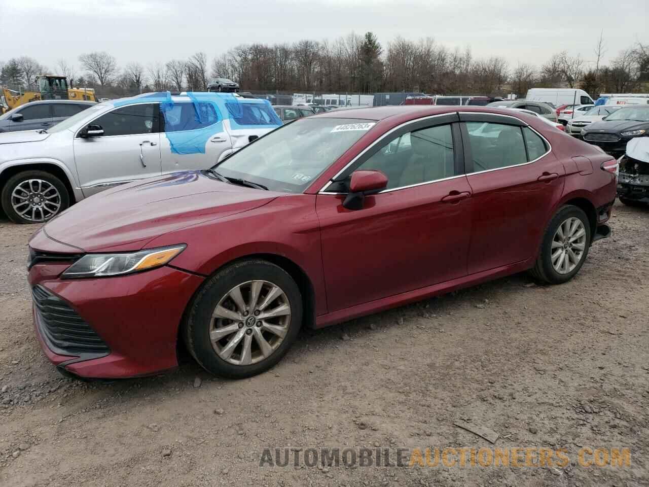 4T1B11HK4JU649162 TOYOTA CAMRY 2018