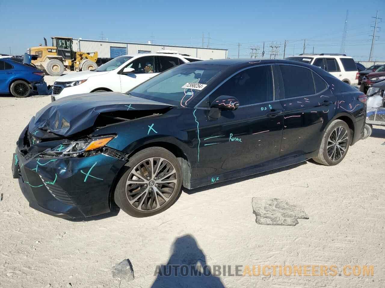 4T1B11HK4JU654667 TOYOTA CAMRY 2018