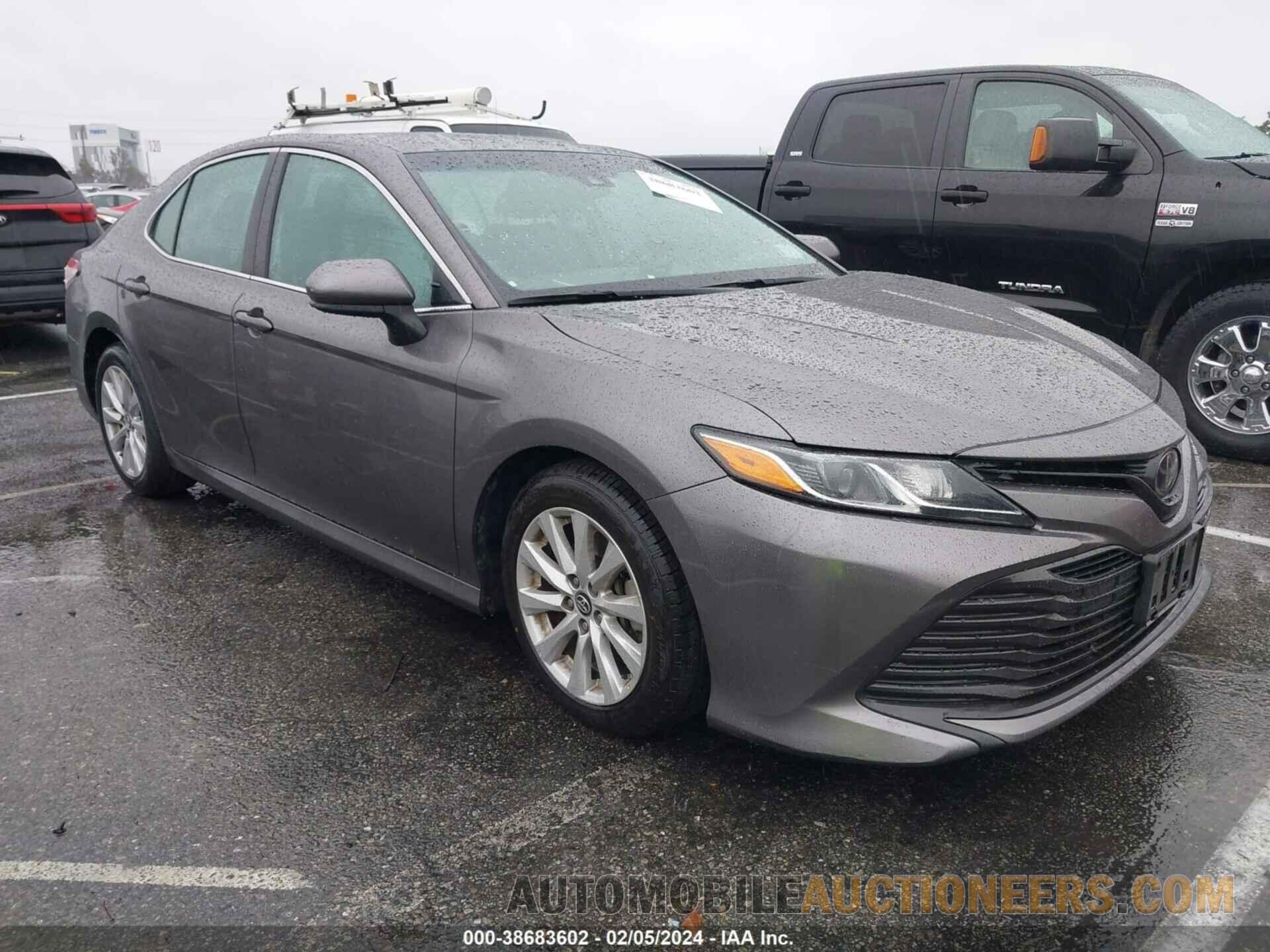 4T1B11HK4JU657892 TOYOTA CAMRY 2018