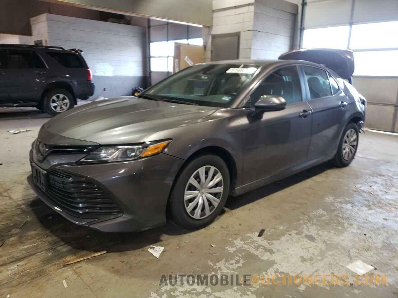 4T1B11HK4JU660081 TOYOTA CAMRY 2018