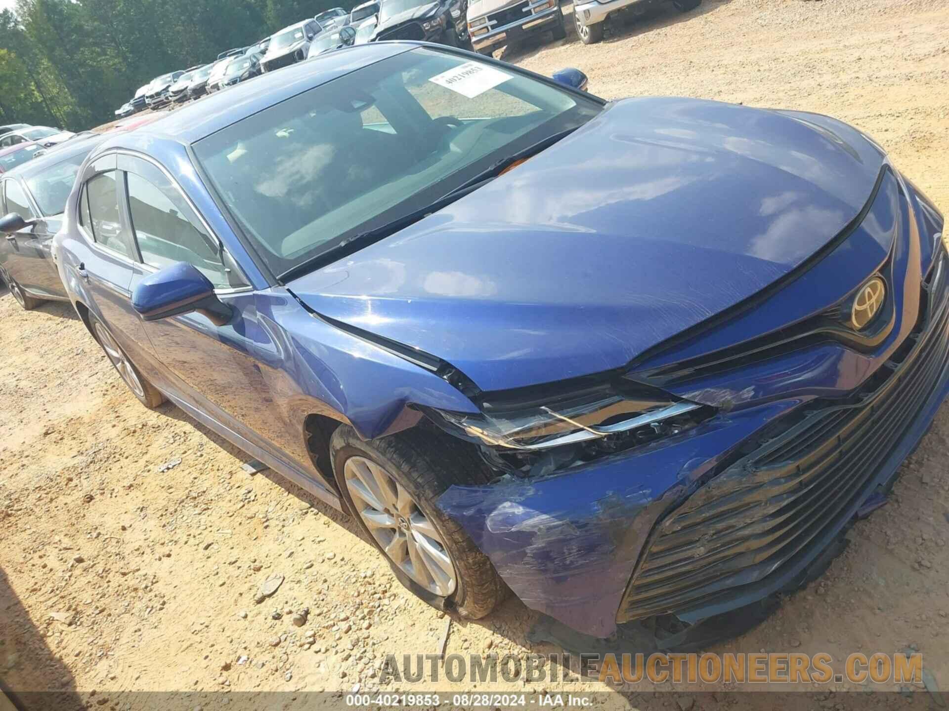 4T1B11HK4JU660582 TOYOTA CAMRY 2018