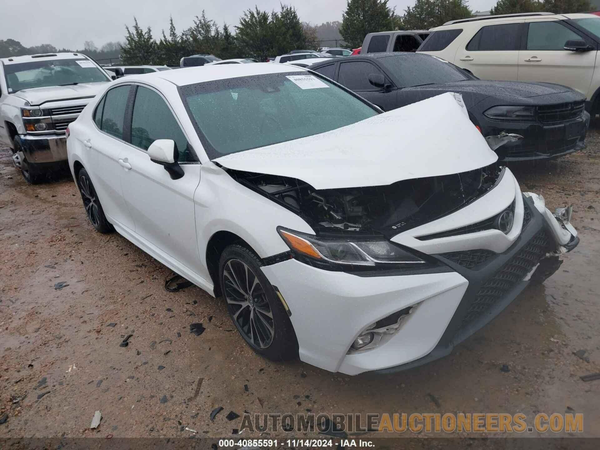 4T1B11HK4JU662395 TOYOTA CAMRY 2018