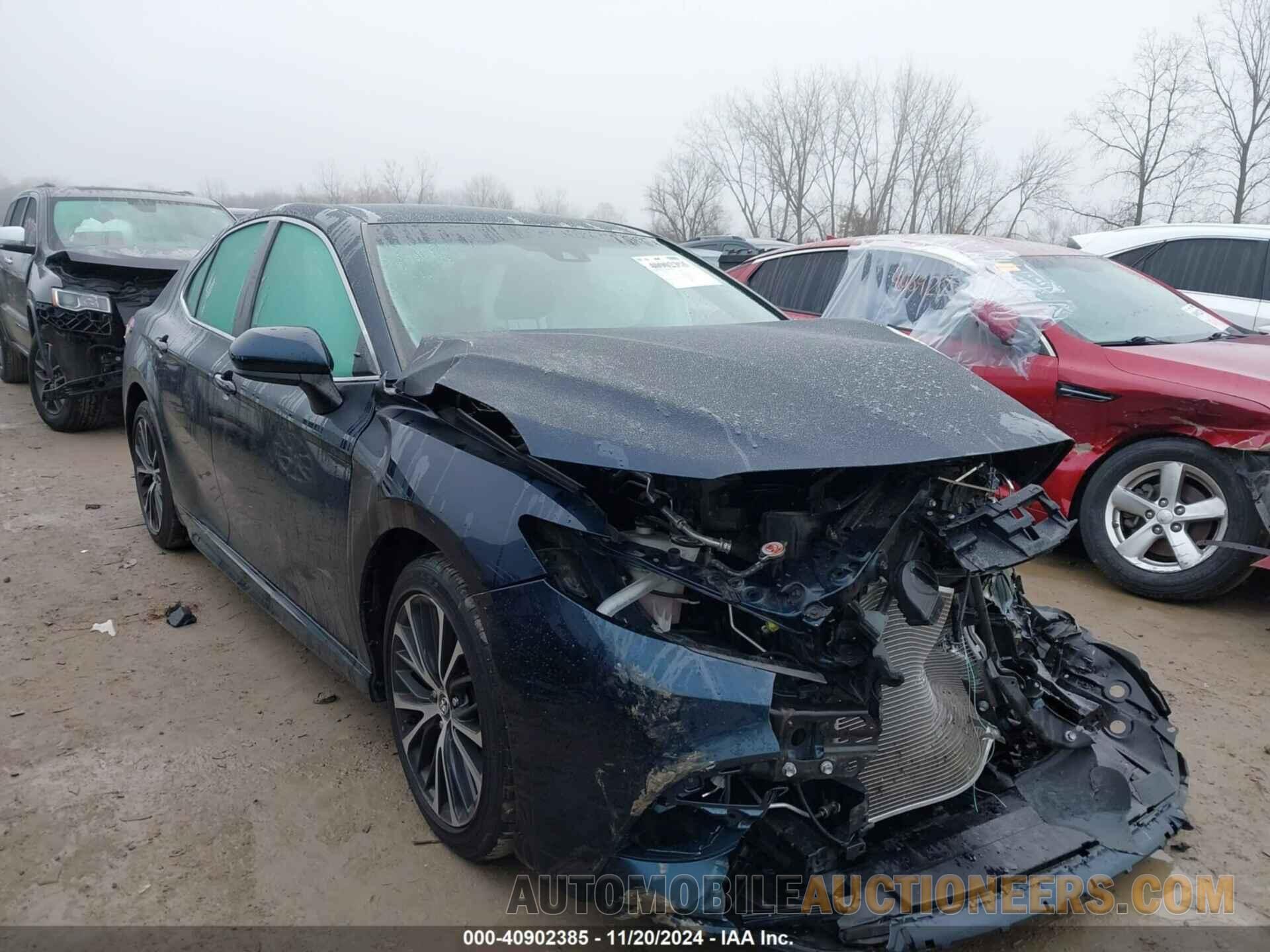 4T1B11HK4JU662834 TOYOTA CAMRY 2018