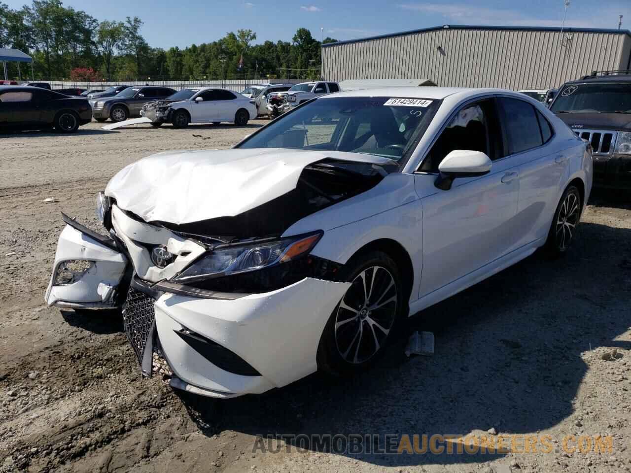 4T1B11HK4JU667483 TOYOTA CAMRY 2018