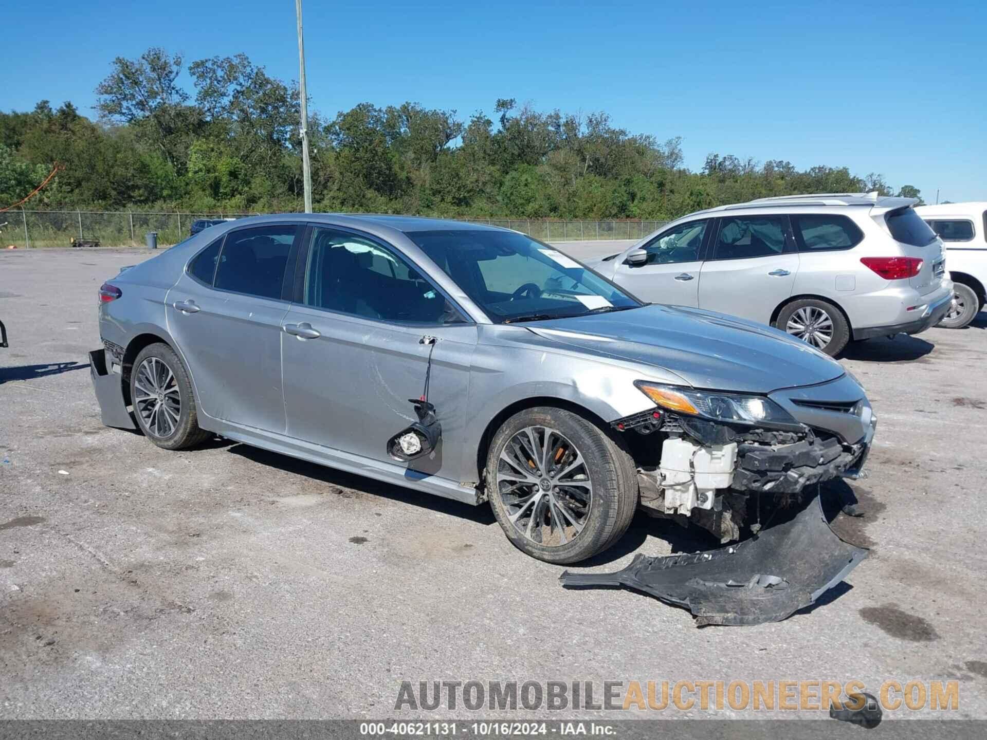 4T1B11HK4JU668570 TOYOTA CAMRY 2018