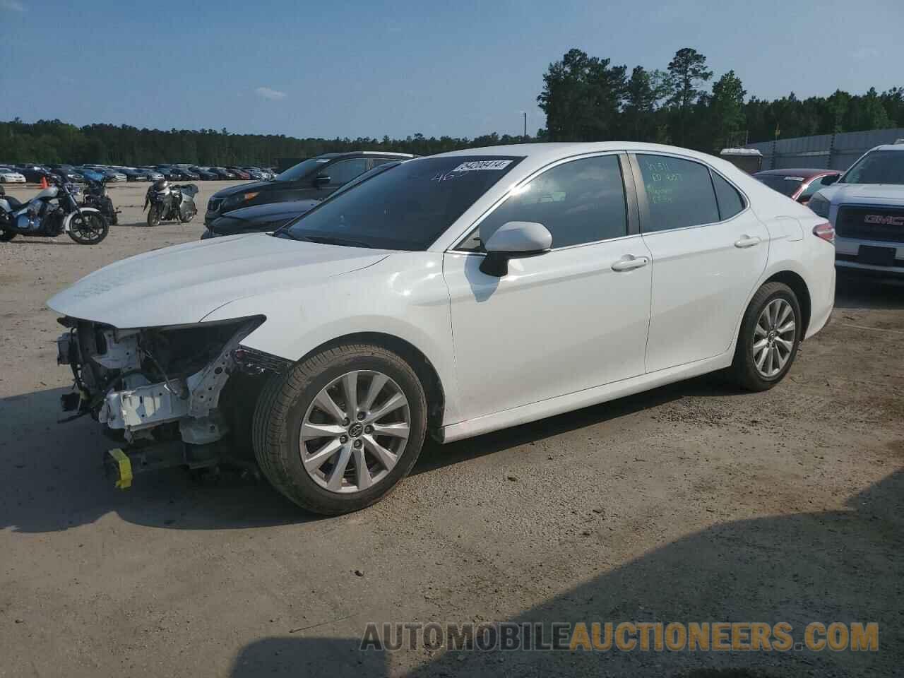 4T1B11HK4JU678306 TOYOTA CAMRY 2018