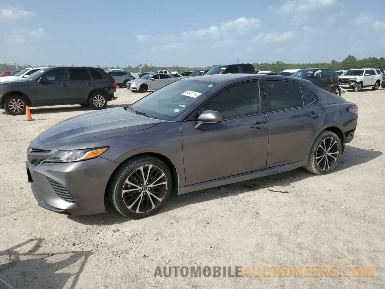 4T1B11HK4KU163937 TOYOTA CAMRY 2019