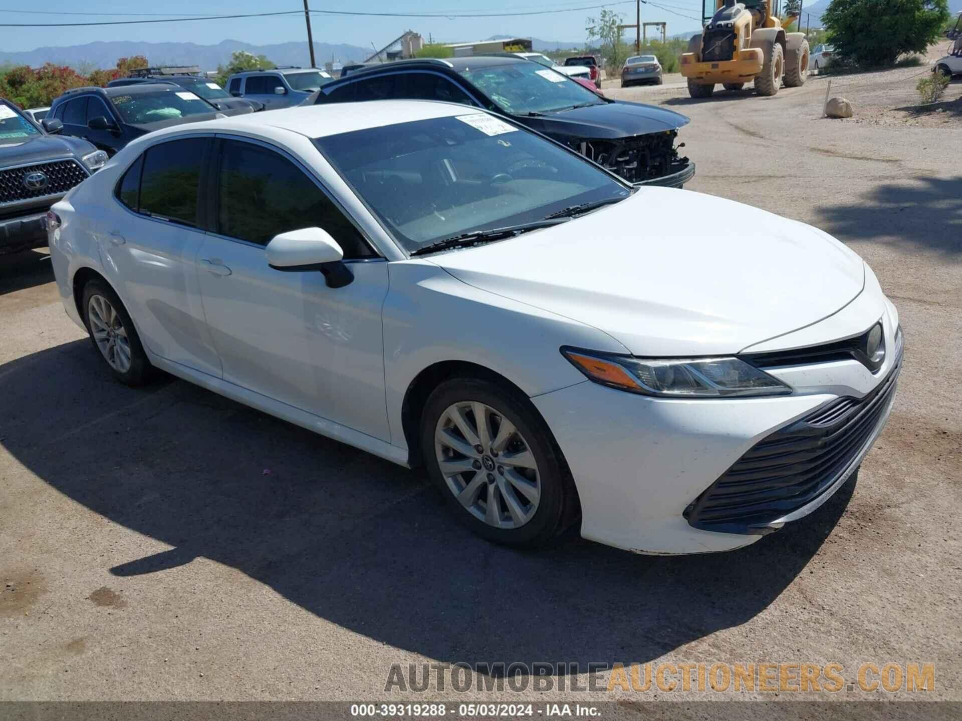 4T1B11HK4KU165168 TOYOTA CAMRY 2019